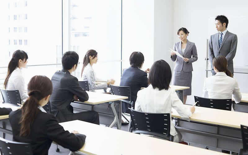 管理咨詢行業(yè)怎樣選擇適合自己的企業(yè)管理系統(tǒng)？