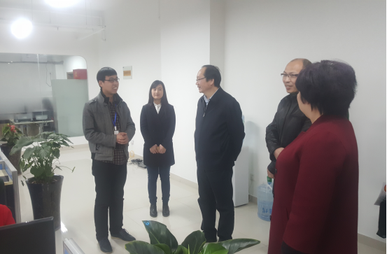 鄭州市科技局局長(zhǎng)文廣軒蒞臨簡(jiǎn)信科技